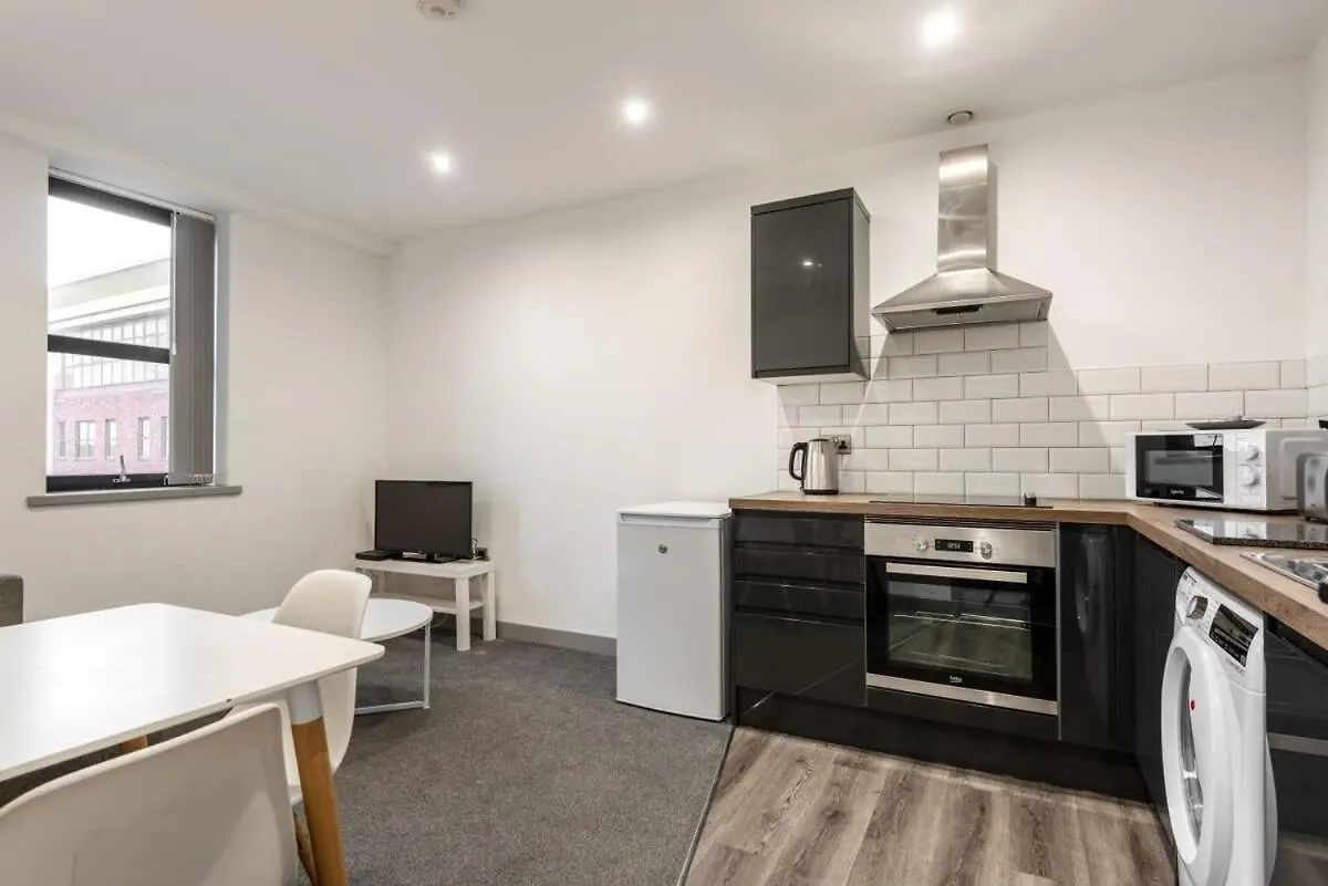 Modern 1 Bedroom Budget Apartment In Barnsley